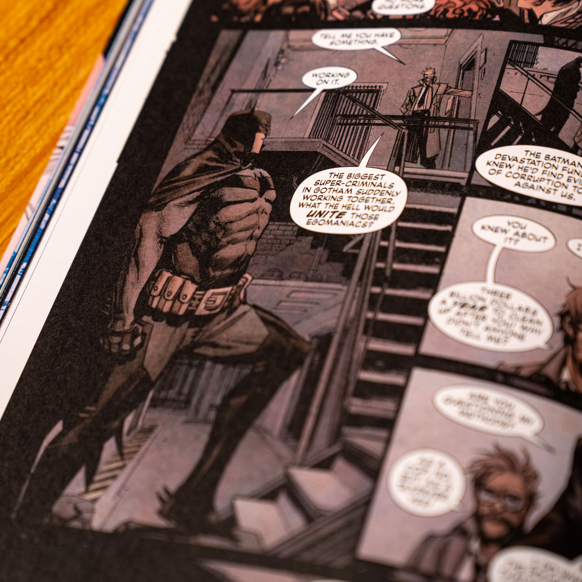 Batman: White Knight: Absolute Edition