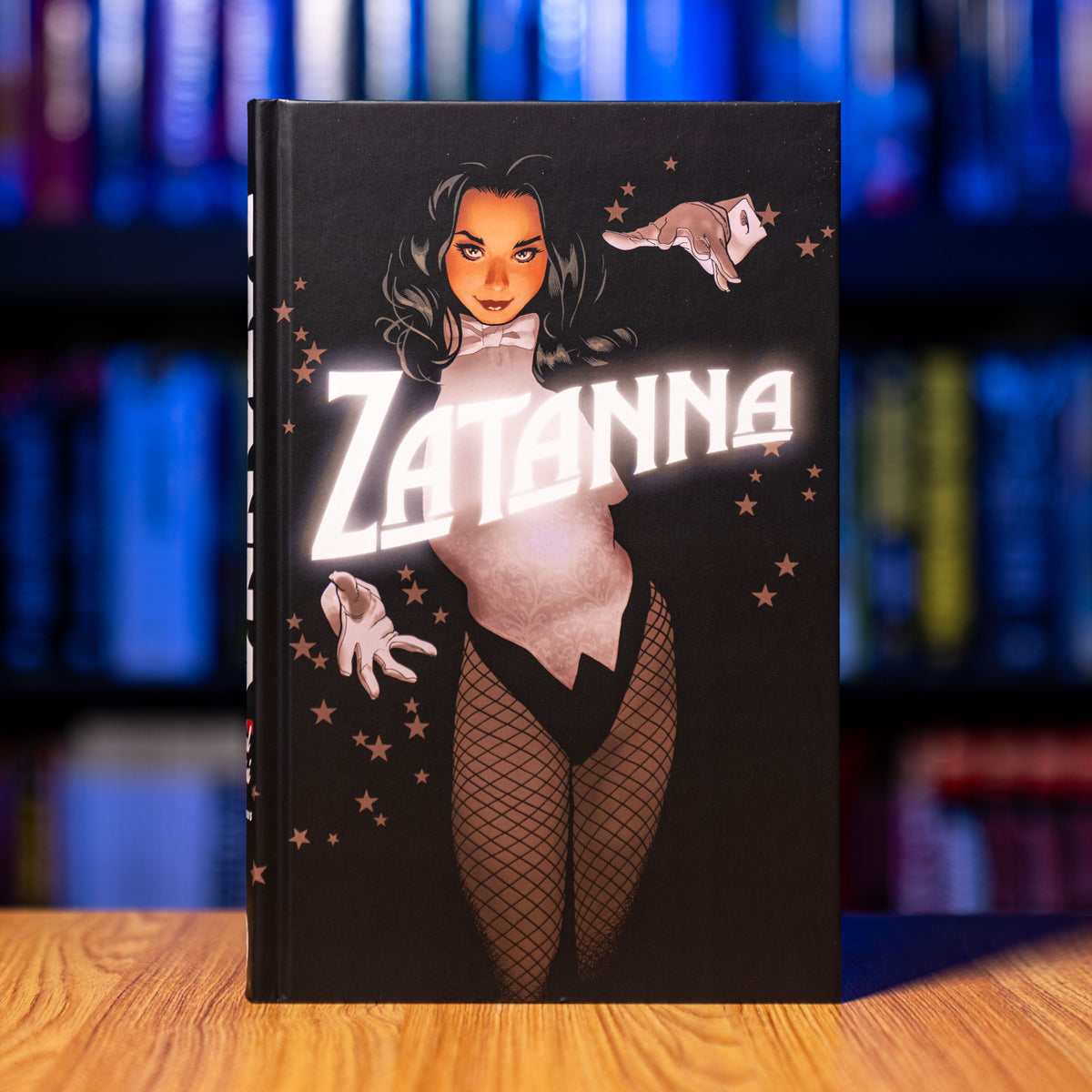 Zatanna by Paul Dini Omnibus